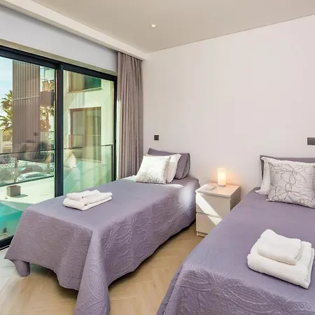 Porlamar Апартаменты *